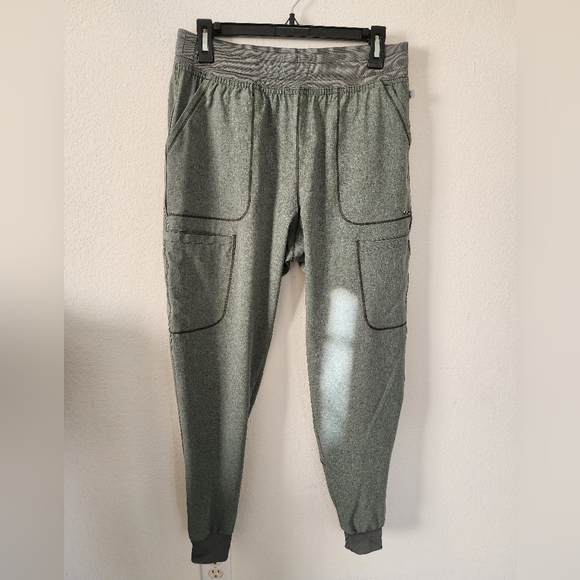 WonderWink Other - Women's WonderWink Heather Olive Green Cargo Jogger Pants Size: Medium